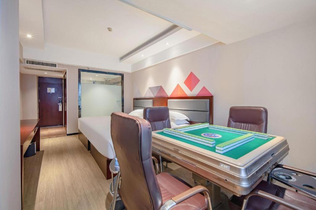 Borrman Hotel Fangchenggang Cross-Sea Bridge Eksteriør billede